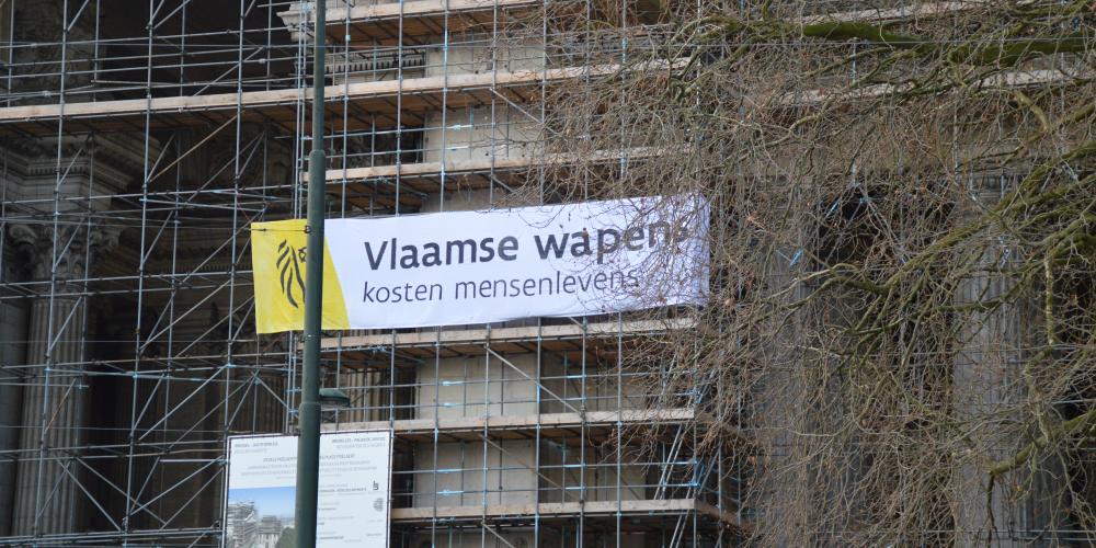 banner met Vlaamse wapens kosten mensenlevens aan het justitiepaleis in Brussel